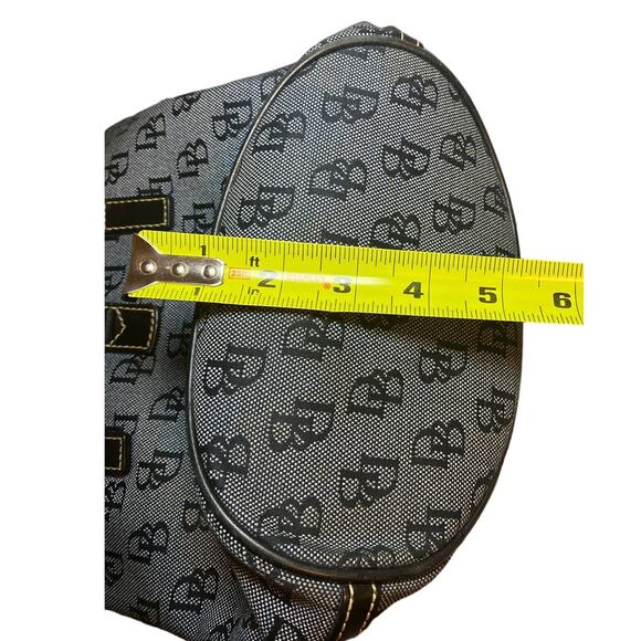 Dooney & Bourke Signature Black Bucket Bag   Snap Lock Clasp  Shoulder Strap - Picture 6 of 10